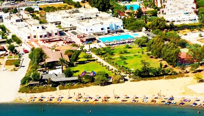 Cesars otel Gümbet sahili ucuz ekonomik tatil yeri Bodrum