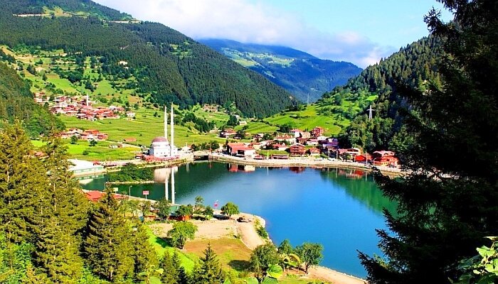 Uçaklı Karadeniz Turları