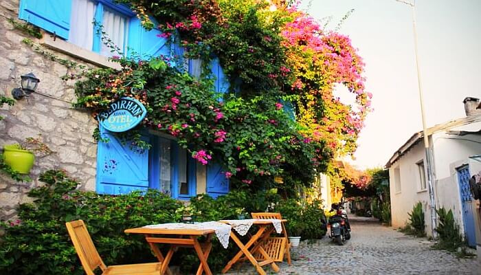 Bedirhan otel Alaçatı şirin romantik ev 