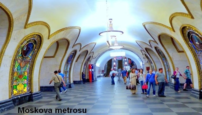 Moskova Metrosu İçi