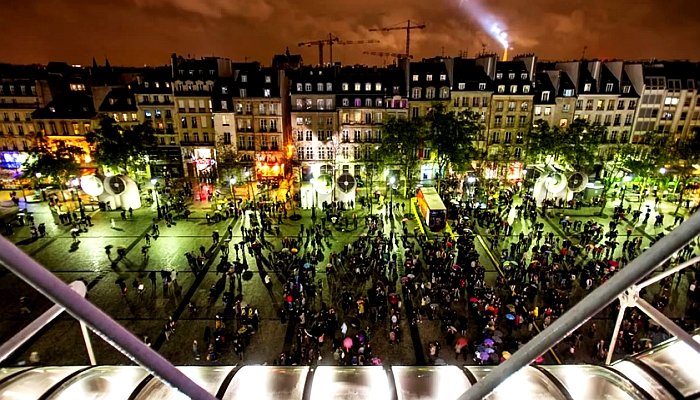 Paris Pompidou Meydanı